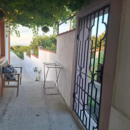Guest house тони- атия Atiya