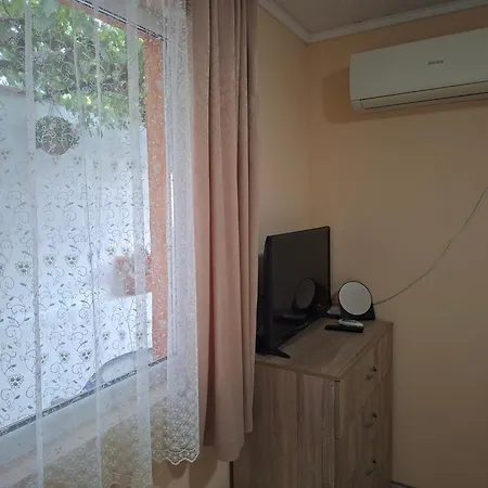 тони- атия Guest house
